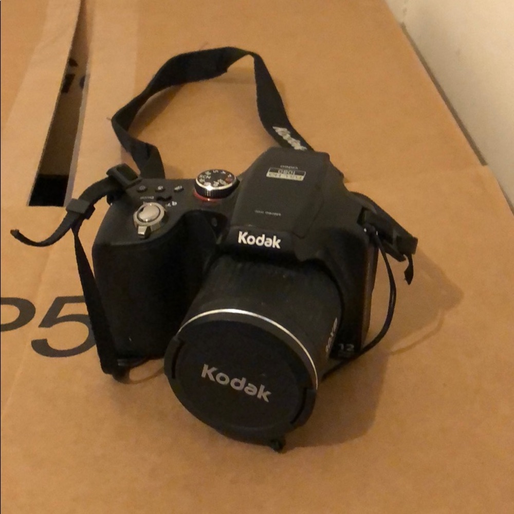 Kodak camera full HD 1080 video.